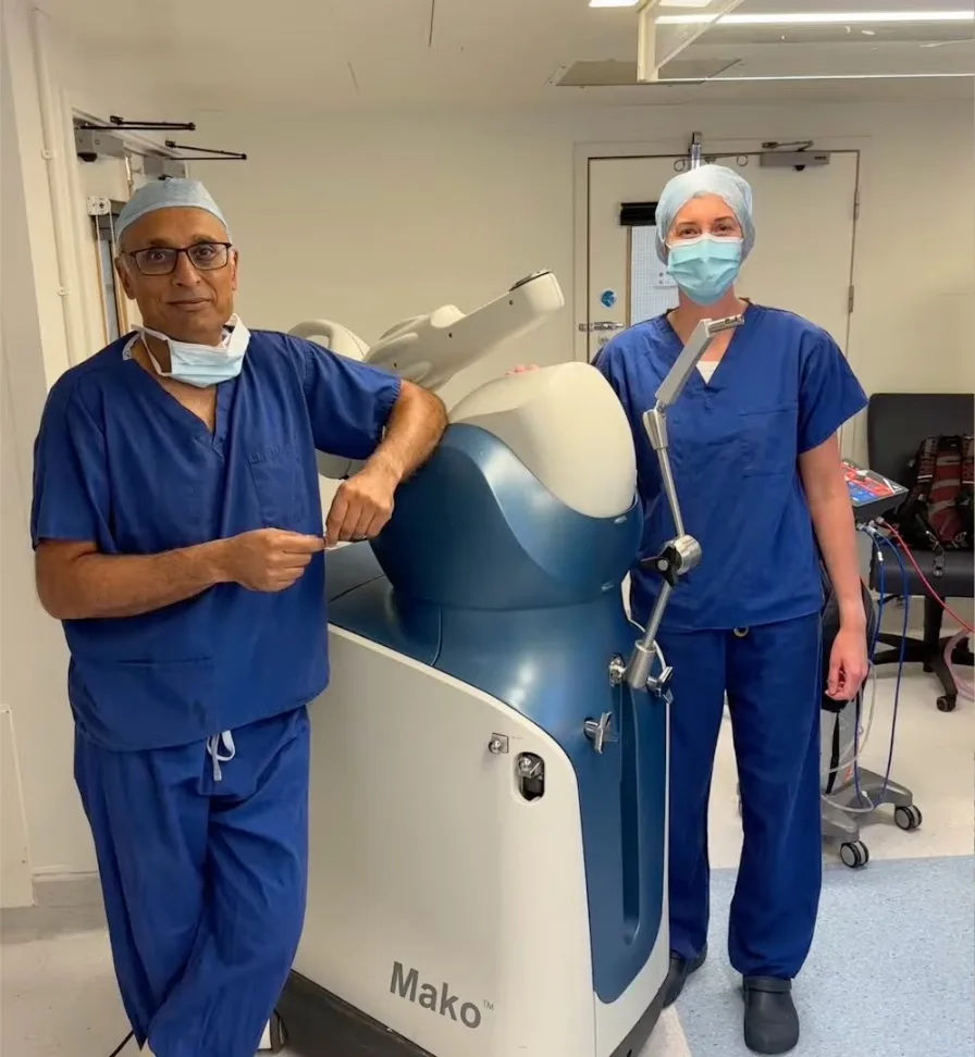 Mr Trikha with the Mako robotic-assisted knee replacement system